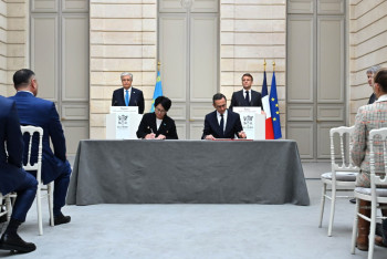 Фотография к новости: Совместную декларацию приняли президенты Казахстана и Франции