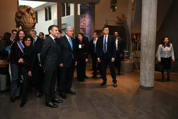 Фотография к новости: Президенты Казахстана и Франции посетили Музей азиатских искусств Гиме