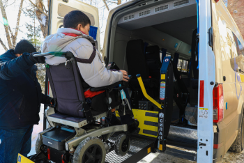 Фотография к новости: Премьер поручил акиматам оказывать поддержку службам инватакси