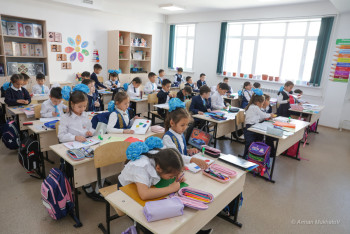 Фотография к новости: Власти Астаны обратились к родителям школьников из-за непогоды