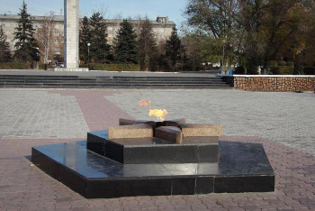 Фотография к новости: В Семее погас "Вечный огонь"