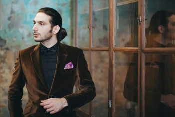 Фотография к новости: "Мода – не для слабых духом": как мужчина-модель из Ирана оказался в Казахстане