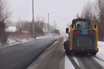 Фотография к новости: Укладывали асфальт на снег: в акимате области Абай прокомментировали видео в соцсетях