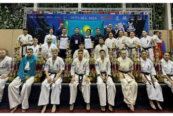 Фотография к новости: Казахстанские каратисты в Таиланде завоевали 18 медалей