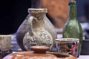 Фотография к новости: В Турции могильщики нашли древний кувшин с тысячей серебряных монет