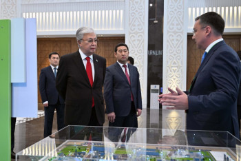 Фотография к новости: Токаев посетил выставку казахстанских сельхозпроизводителей