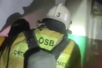 Фотография к новости: Трёх человек спасли из задымленной многоэтажки в Шымкенте