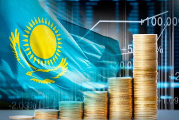 Фотография к новости: Казахстан имеет отличный потенциал для улучшения своей экономики -  Зарина Есбулатова