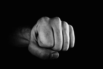 Фотография к новости: В ЗКО бывший полицейский насмерть забил человека