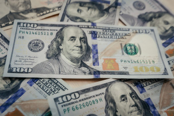 Фотография к новости: Доллар в Казахстане продается уже по 505 тенге