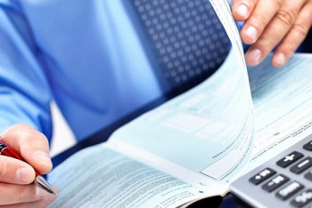 Фотография к новости: Казахстанцев частично освободят от сдачи деклараций