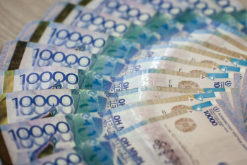 Фотография к новости: Два школьных бухгалтера в Астане обокрали государство на 10 млн тенге