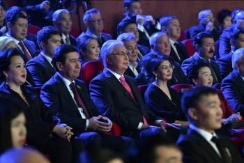 Фотография к новости: Касым-Жомарт Токаев посетил концерт, посвященный творчеству поэта Шомишбая Сариева