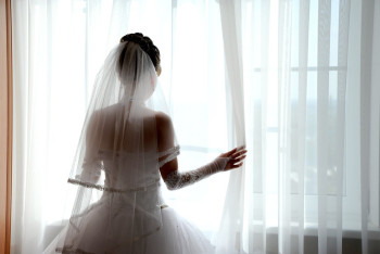 Фотография к новости: Невесту забрали в суд с собственной свадьбы за долги по алиментам