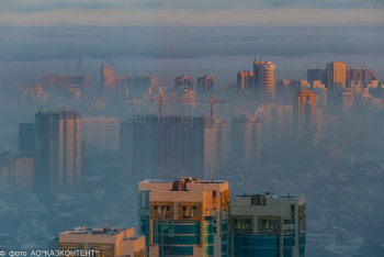 Фотография к новости: Туман и сильный ветер: где в Казахстане объявлено штормовое предупреждение