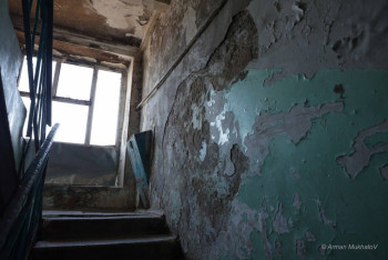 Фотография к новости: Жители аварийных домов в Астане так и не получили обещанных квартир