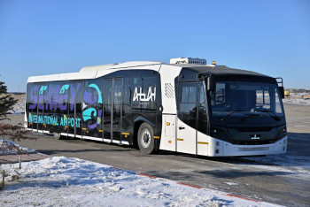 Фотография к новости: Новый автобус для перевозки пассажиров появился в аэропорту Семея