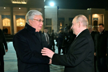 Фотография к новости: Касым-Жомарт Токаев лично проводил Владимира Путина в аэропорту