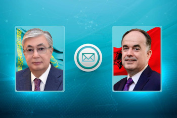 Фотография к новости: Глава государства направил телеграмму поздравления президенту Албании