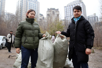 Жители и гости Алматы вдохновились примером звёзд и олимпийцев по поддержке чистоты в городе
