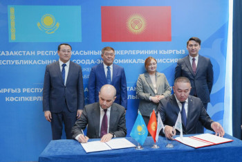 Фотография к новости: Соглашения на 8,2 млн долларов подписали на казахстанско-кыргызском бизнес-форуме