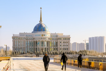 Фотография к новости: Президент подписал закон о гарантированном трансферте из Нацфонда