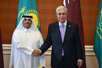 Фотография к новости: Сотрудничество в области возобновляемых источников энергии обсудил Токаев в Катаре