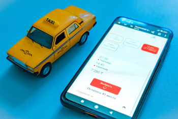 Фотография к новости: Поездка с препятствиями: почему павлодарцы предпочитают такси автобусам и поездам