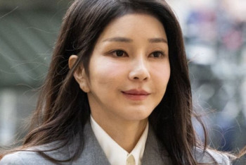 Фотография к новости: В Южной Корее дали старт расследованию в отношении жены президента