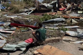 Фотография к новости: Число погибших в результате циклона на архипелаге Майотта может превысить тысячу