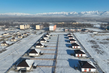 Фотография к новости: 10 соцобъектов и 76 семей справили новоселье ко Дню Независимости в области Жетісу