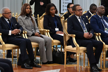 Фотография к новости: Касым-Жомарт Токаев и Умару Сисоку Эмбало провели брифинг для представителей СМИ