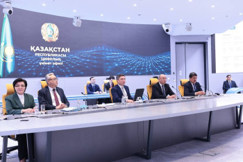 Фотография к новости: Бектенов поручил усилить работу по интеграции ИИ в Казахстане