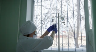 В Казахстане ведут борьбу за жизнь выживших пассажиров самолёта - политолог Фархад Мамедов