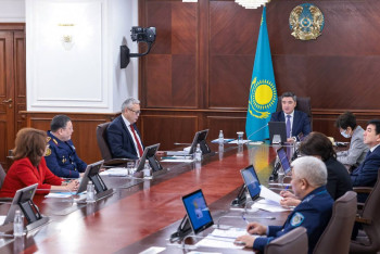 Фотография к новости: Cоздать целостную систему профилактики правонарушений поручил Бектенов