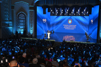 Фотография к новости: КазНУ имени аль-Фараби отметил 90-летие