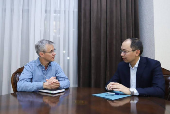 Фотография к новости: Аккредитованный наблюдатель ИКАО прибыл в Актау для расследования крушения самолёта