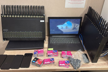 Фотография к новости: 190 sim-карт и устройства sim-box изъяли у подозреваемых в интернет-мошенничестве в Алматы