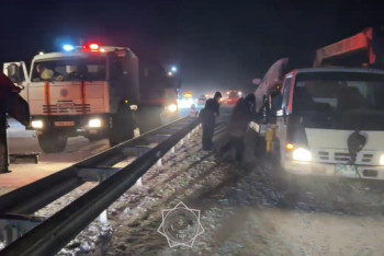 Фотография к новости: Более 200 машин скопились на блокпосту города Щучинск