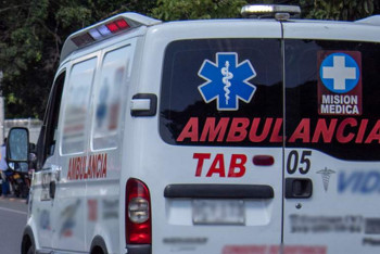 Фотография к новости: Жертвами падения автобуса с обрыва в Колумбии стали 13 человек