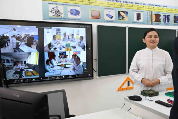 Фотография к новости: Инструмент оценки качества знаний школьников в РК получил международную аккредитацию