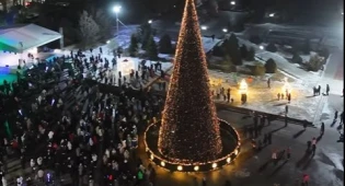 В Конаеве проведут аудит по новогоднему оформлению города