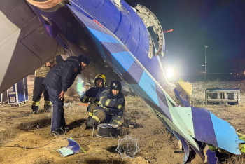 Фотография к новости: Крушение самолёта близ Актау: власти Азербайджана наградили казахстанских спасателей