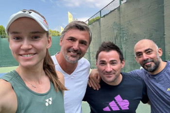 Фотография к новости: Елена Рыбакина прекратила сотрудничество с именитым тренером