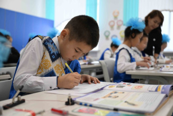 Фотография к новости: Часть школьников будут учиться дистанционно 22 января в Астане