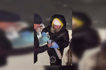 Фотография к новости: Застрявшим на закрытых трассах доставили горячее питание