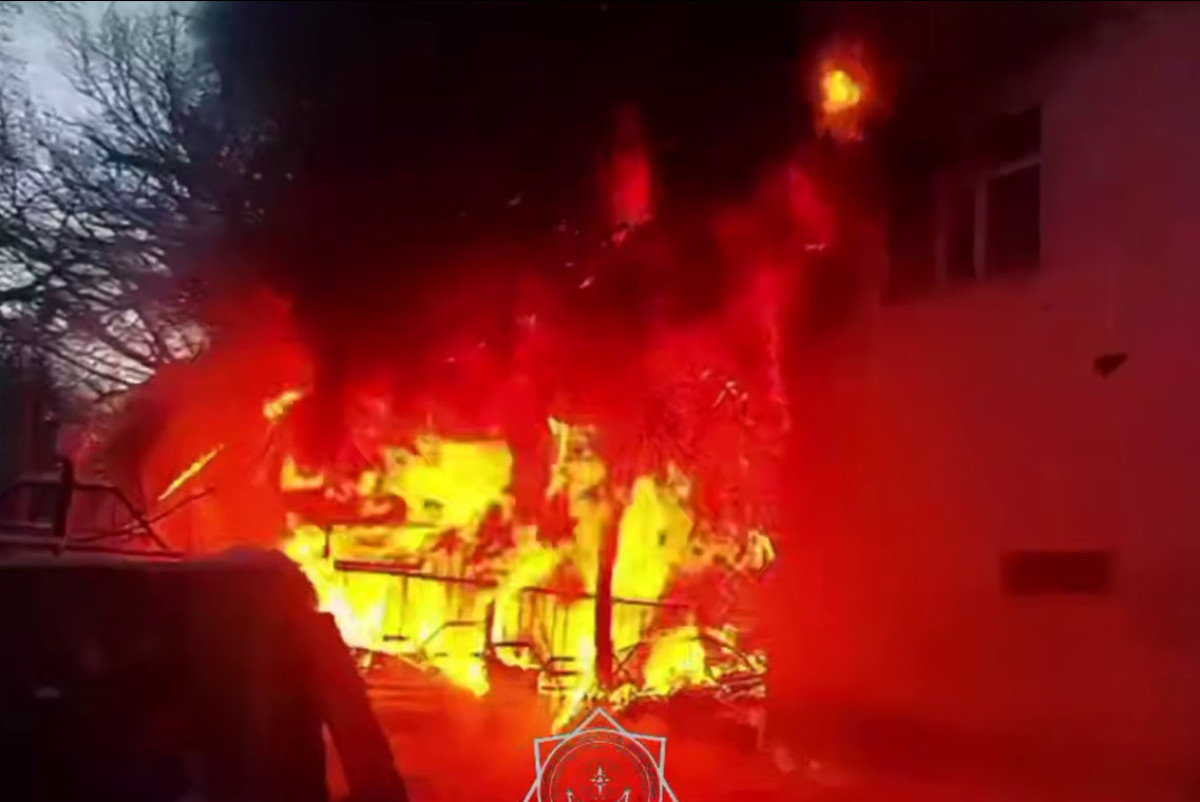 Парк аттракционов горел в центре Шымкента