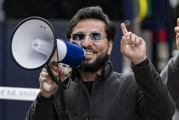 Фотография к новости: Сжигателя Корана застрелили во время прямой трансляции в ТикТок