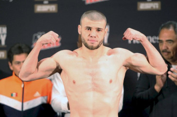 Фотография к новости: Казахстанец встал из нокдауна и выиграл бой за титул в Таиланде