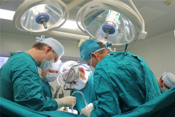 Фотография к новости: В Атырау трёхмесячному ребёнку провели операцию на мозге